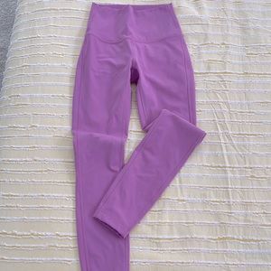 Beautiful light lavender Lululemon 24” leggings.